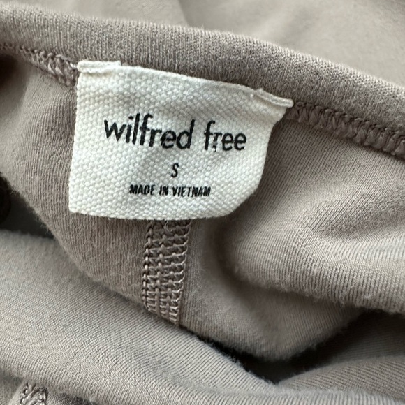 Wilfred Aritzia LIFE Divinity 7” Romper - Picture 8 of 8